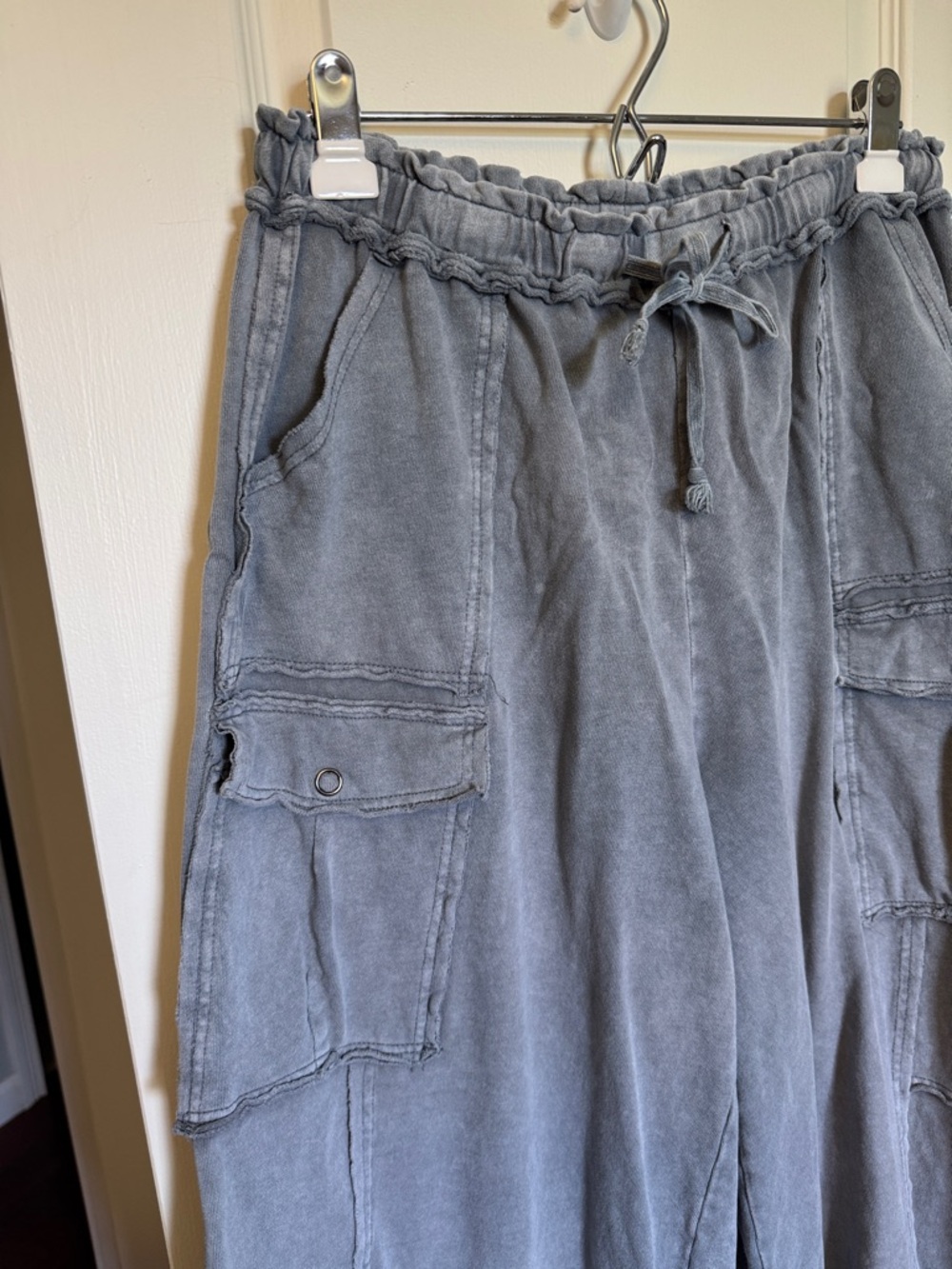 easel Washed Gray Drawstring Cargo Pants - Picture 3 of 6